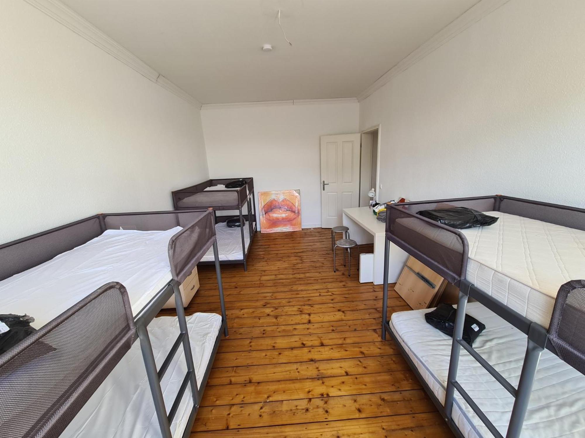 Kleines Zimmer Fuer Bis Zu 6 Personen Essen Exterior foto